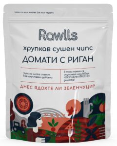 Crispy Dehydrated Tomato chips with oregano